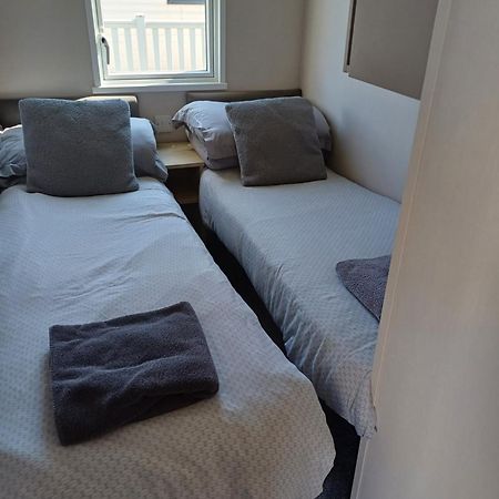 Hoburne Bashley Self-Catering Holiday Home New Milton Exteriör bild