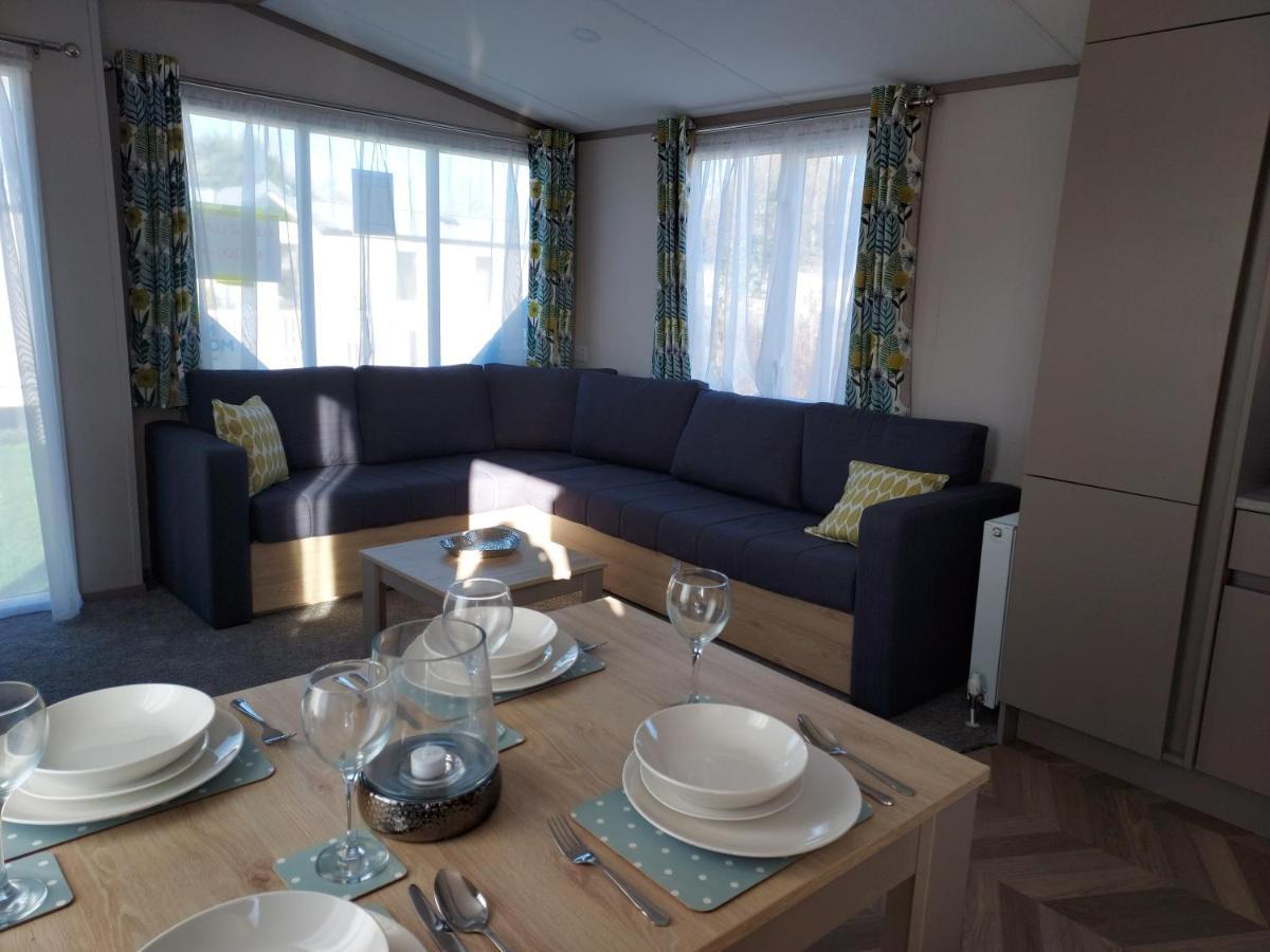 Hoburne Bashley Self-Catering Holiday Home New Milton Exteriör bild