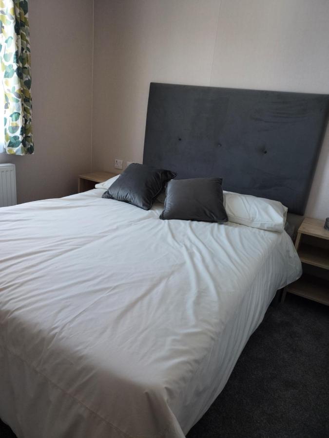 Hoburne Bashley Self-Catering Holiday Home New Milton Exteriör bild
