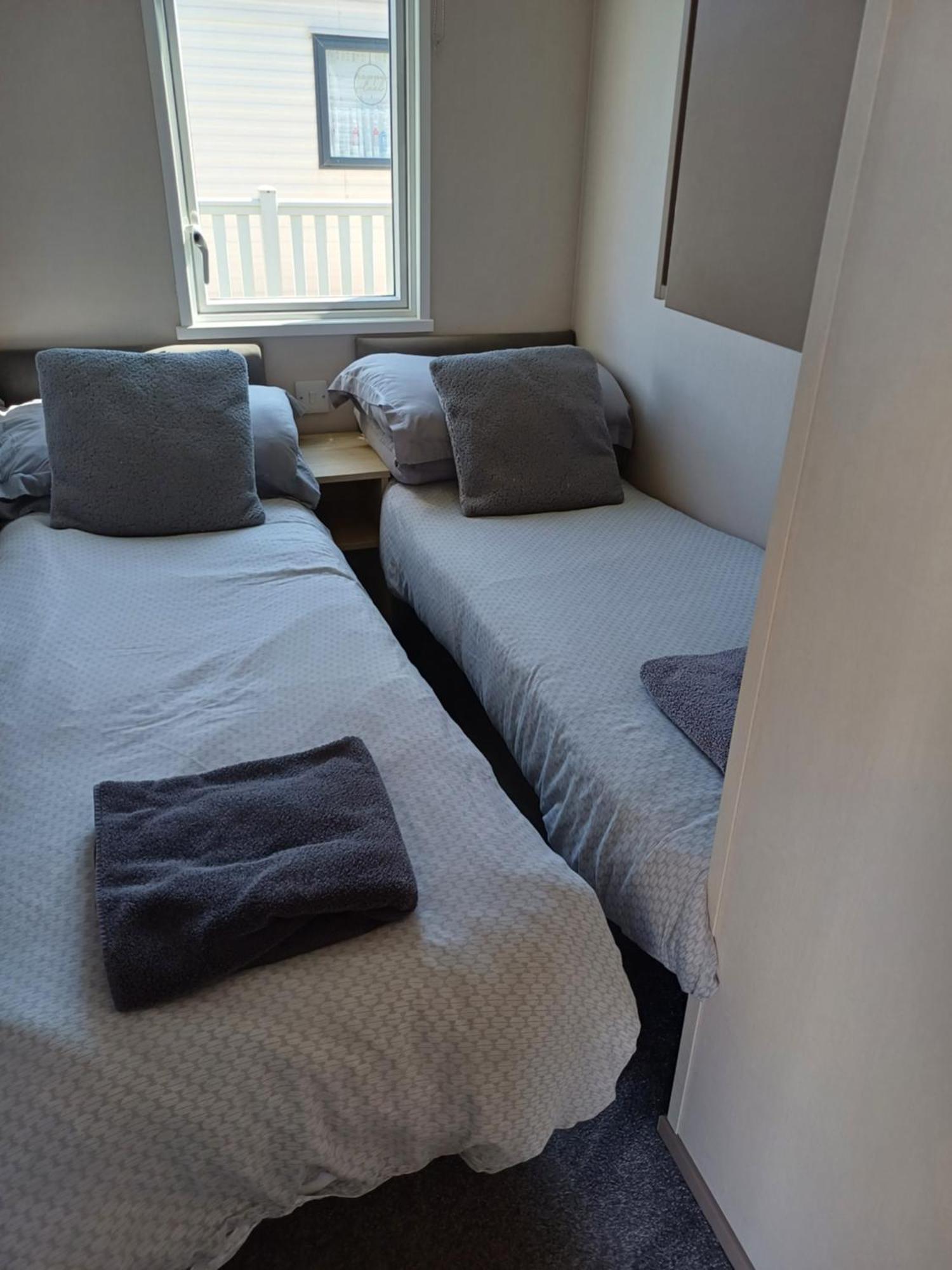 Hoburne Bashley Self-Catering Holiday Home New Milton Exteriör bild